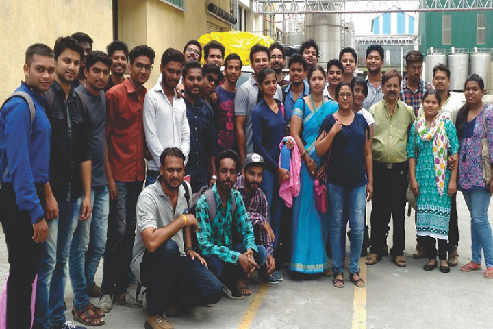 https://cache.careers360.mobi/media/colleges/social-media/media-gallery/17599/2021/4/28/Group Photo of Shatayu College of Professional Studies Nagpur_Others.png
